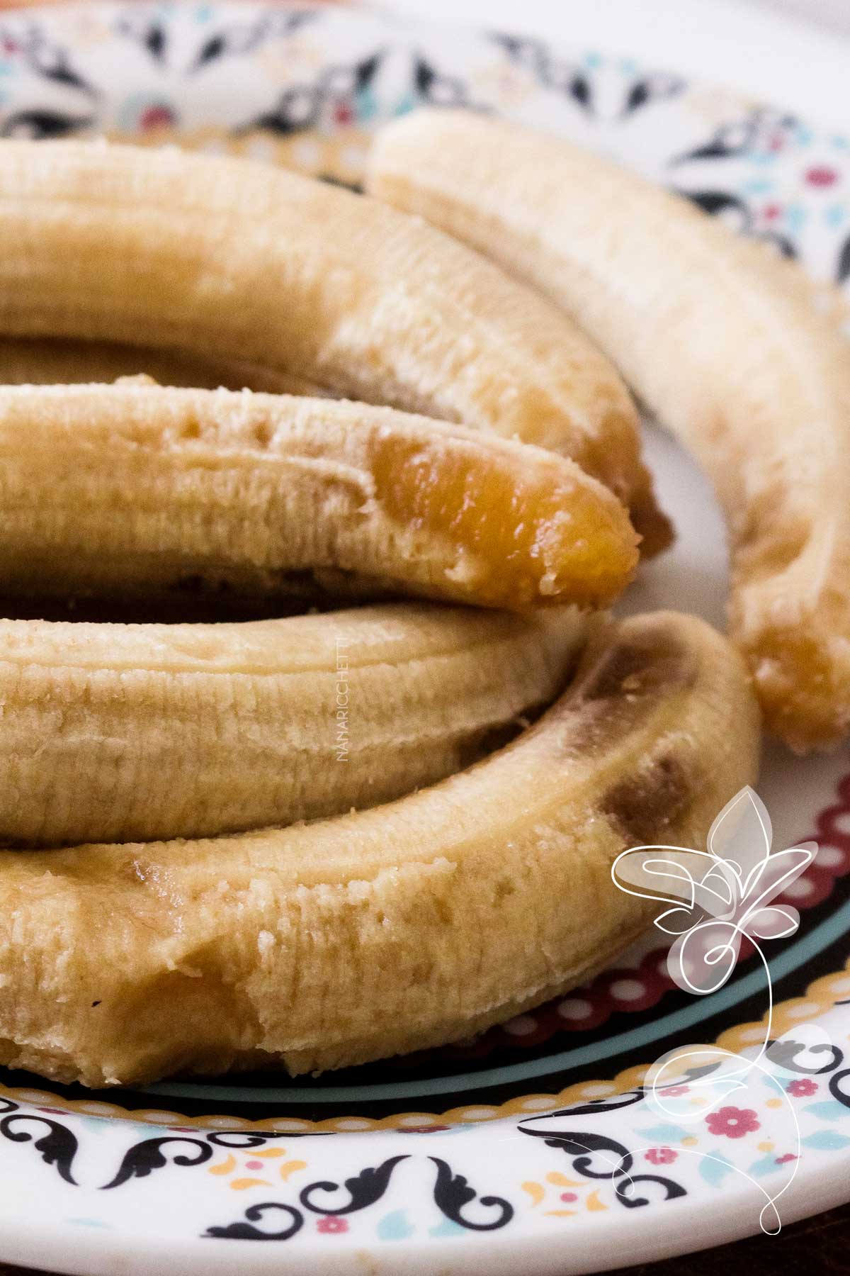 Receita de Doce de Banana Madura- um clássico deleite para servir no final de semana, depois do almoço de família.