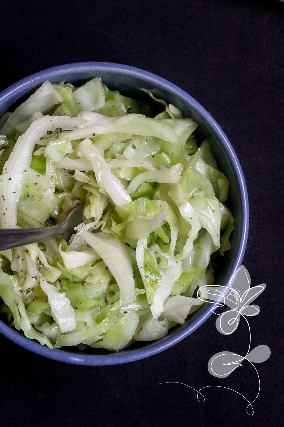 Receita de Refogado de Repolho - para servir no almoço ou jantar da semana da sua família. 