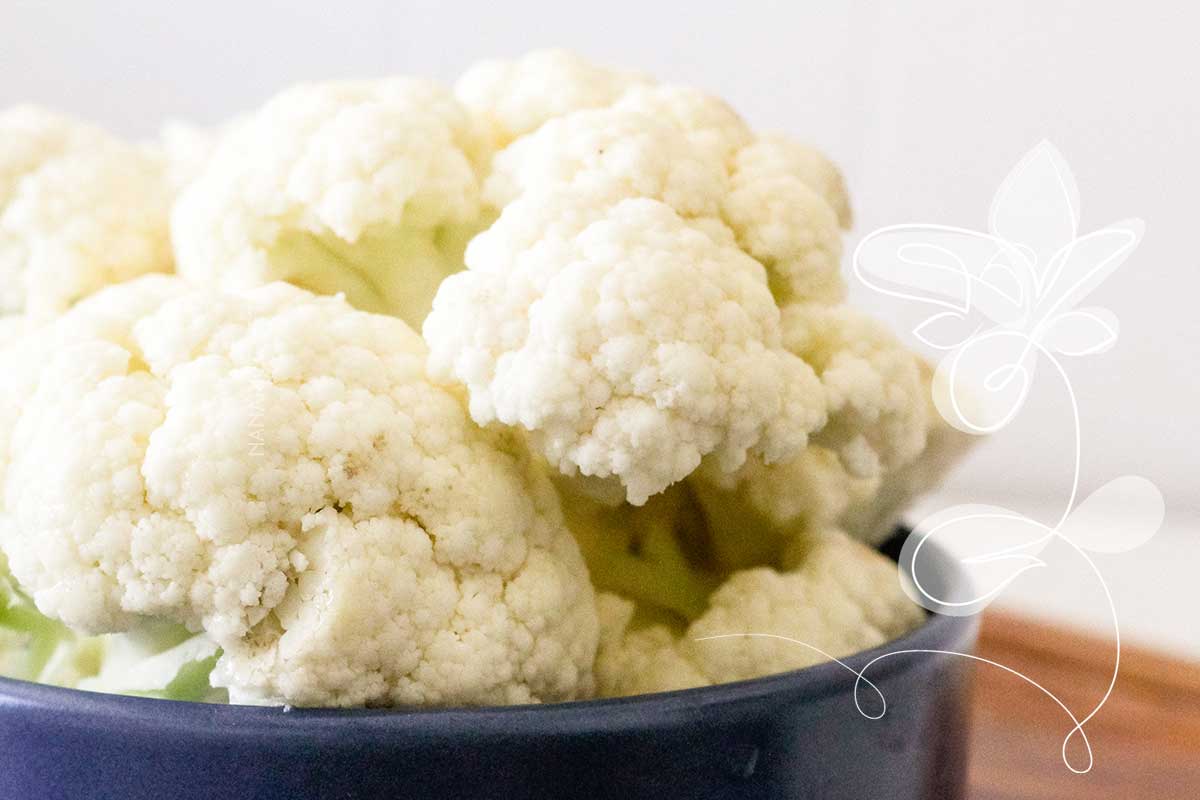 Receita de Salada de Couve-flor - prepare uma salada simples e nutritiva para o almoço e jantar da família.