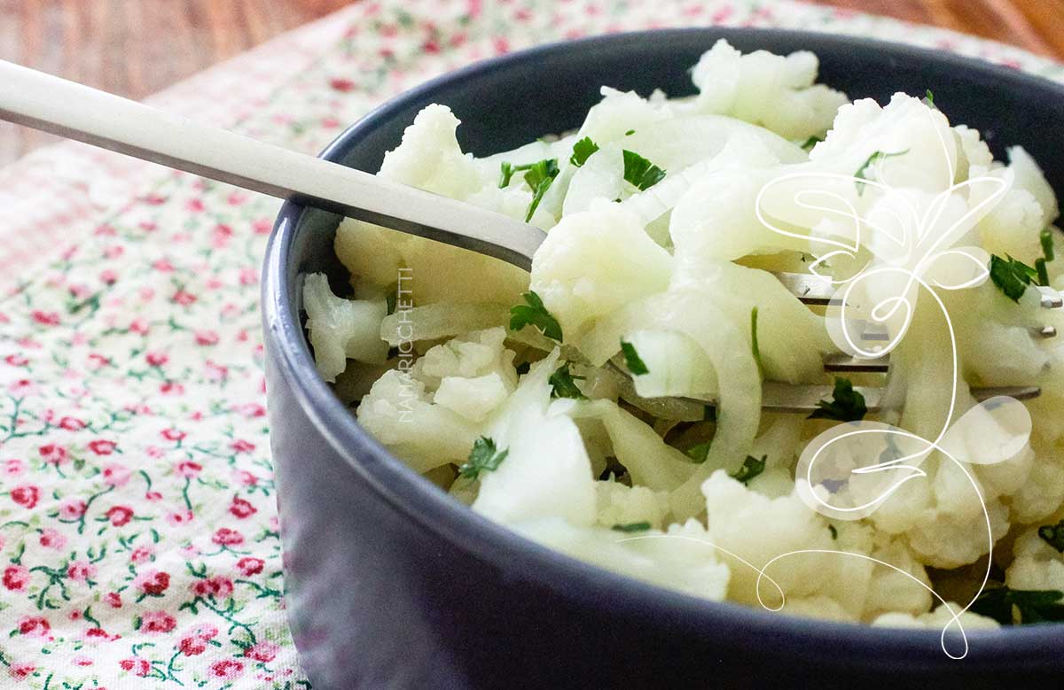 Receita de Salada de Couve-flor - prepare uma salada simples e nutritiva para o almoço e jantar da família.