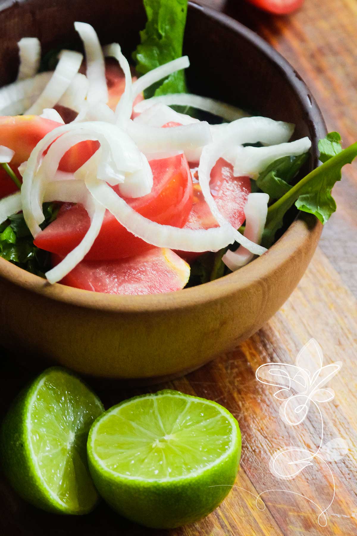 Receita de Salada de Rúcula com Tomate e Cebola - tão simples e fácil de fazer, faça para o seu almoço ou jantar.