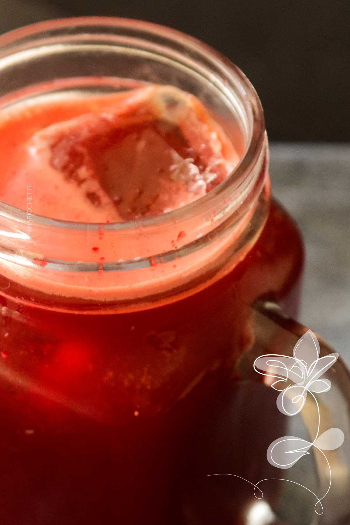 Receita de Suco de Beterraba com Laranja - comece o seu dia com essa bebida natural e cheia de nutrientes.