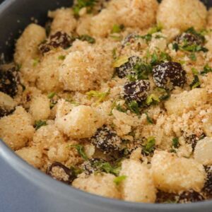 Receita de Farofa Natalina com Abacaxi - deixe o seu natal mais gostoso com essa farofa salgada com frutas.