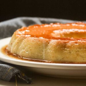 Receita de Pudim de Leite Condensado no Forno - faça uma sobremesa clássica brasileira.