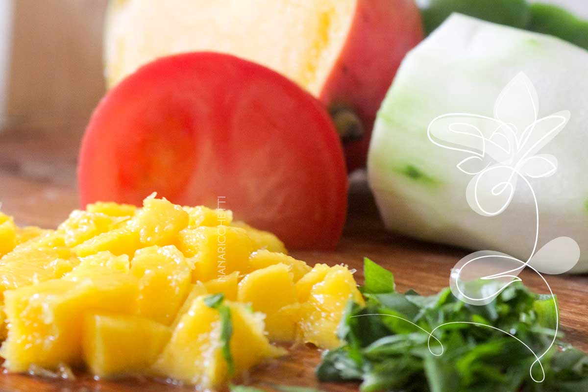 Receita de Salada Vinagrete de Manga - faça uma salsa com fruta deliciosa para servir no churrasco da família.