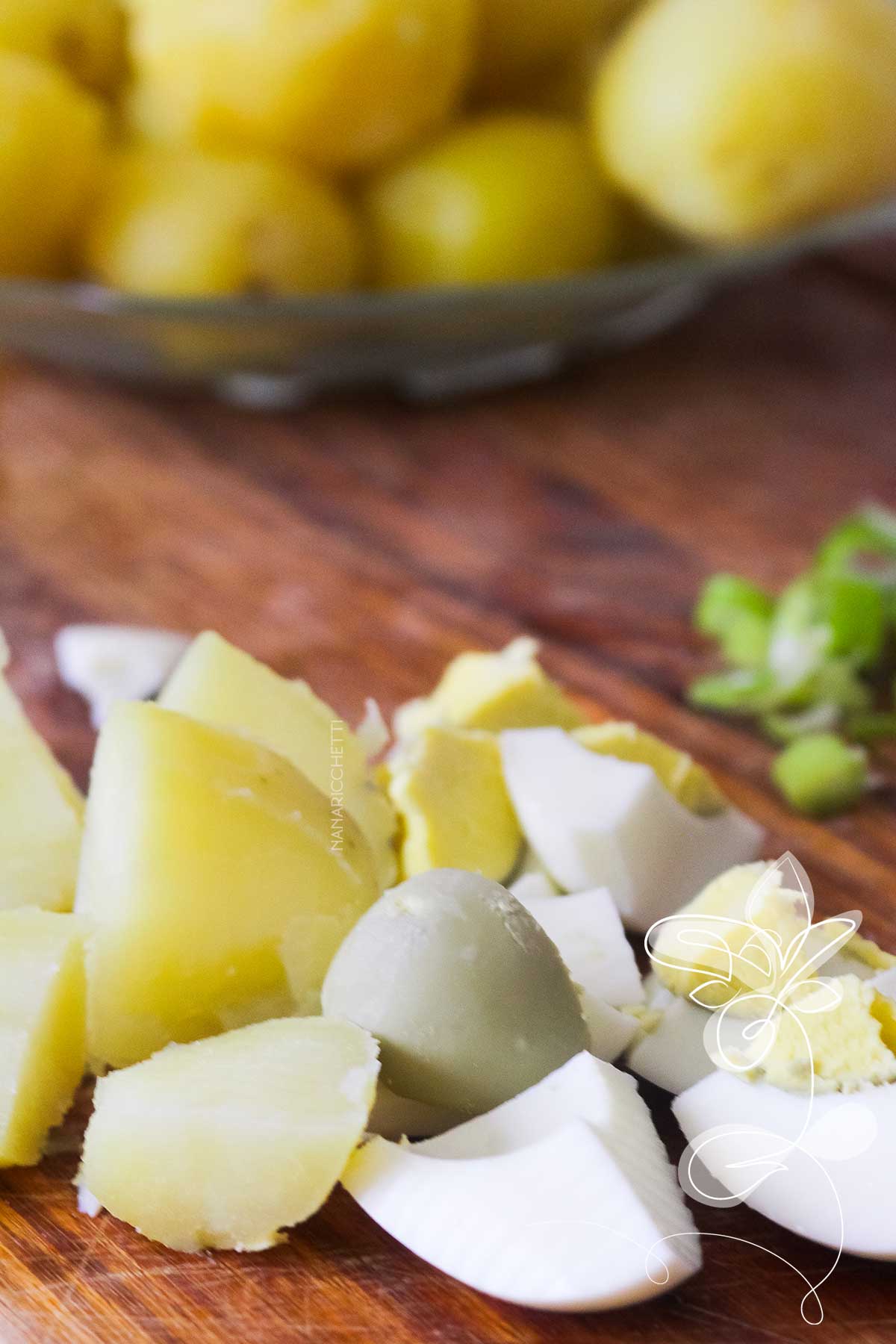 Salada de Batata com Ovos e Maionese