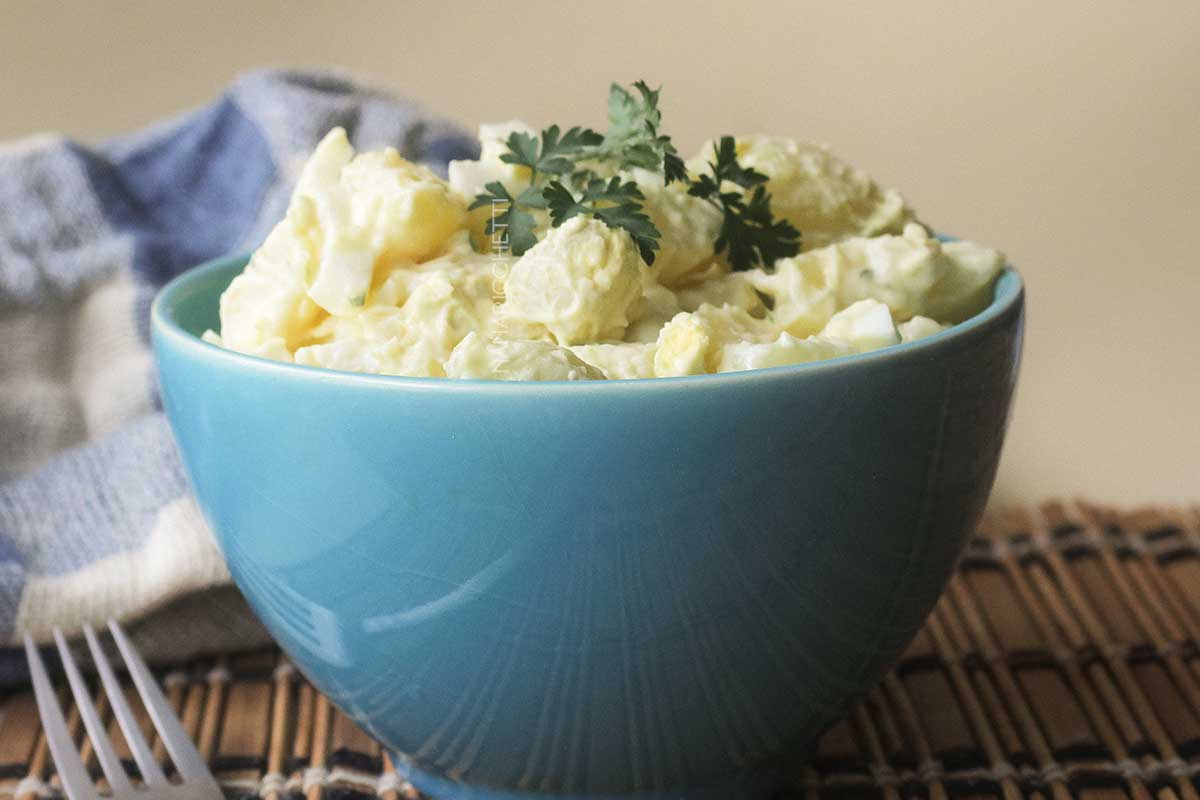 Salada de Batata com Ovos e Maionese