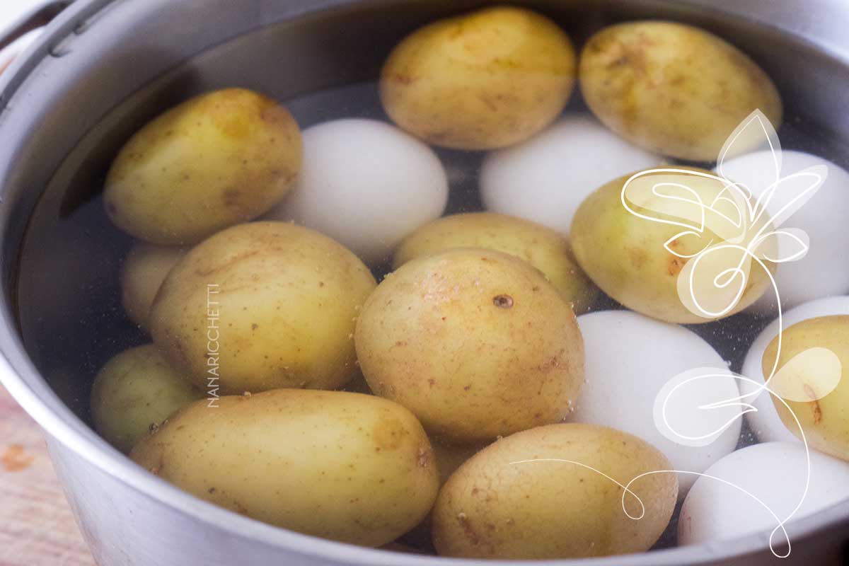 Salada de Batata com Ovos e Maionese