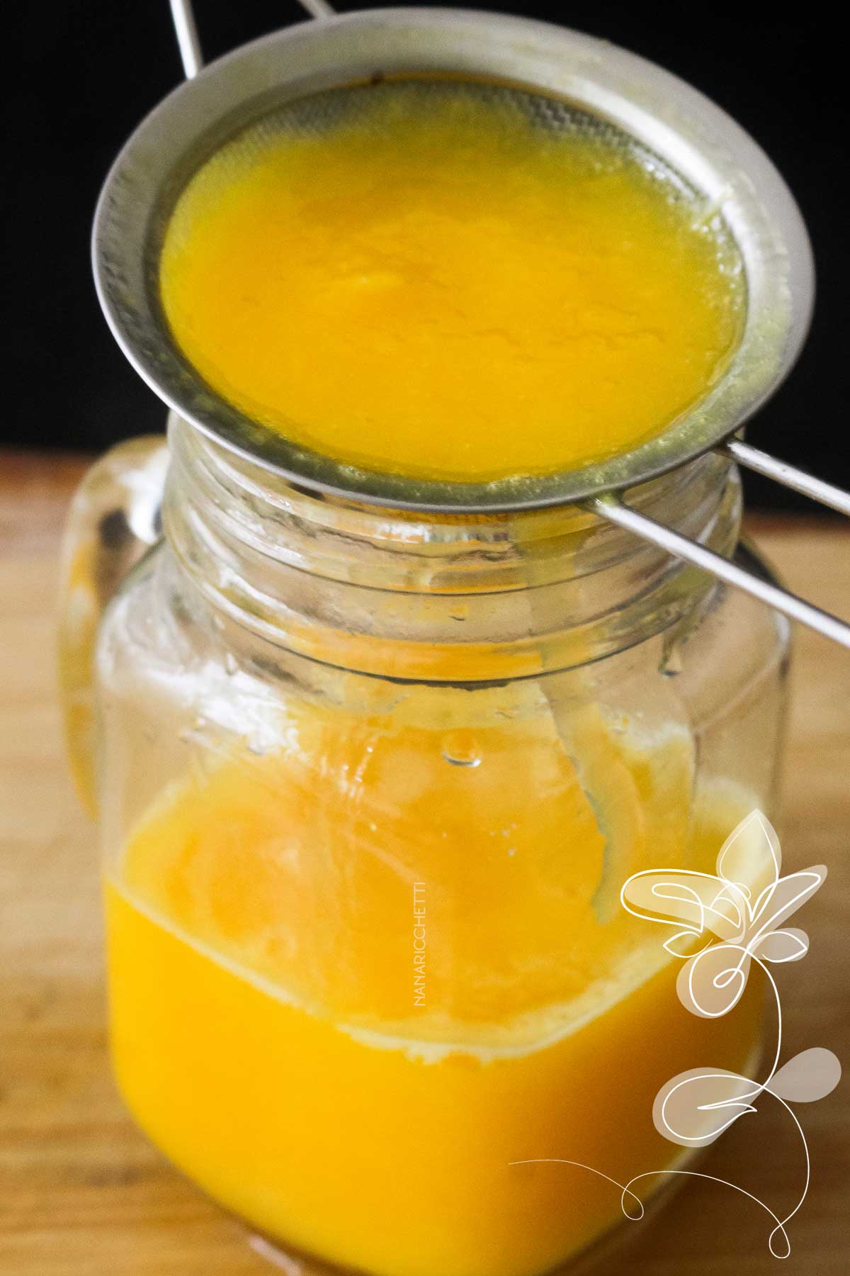 Receita de Suco de Laranja com Manga - uma bebida refrescante para qualquer hora do dia.