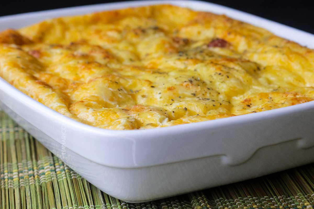 Receita de Torta de Salsicha de Liquidificador - faça um lanche caseiro rápido e fácil para o pessoal de casa.