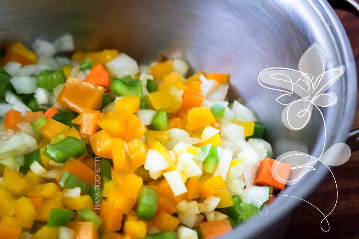 Receita de Arroz à Grega com Uvas Passas - perfeito para servir na ceia da noite de natal.