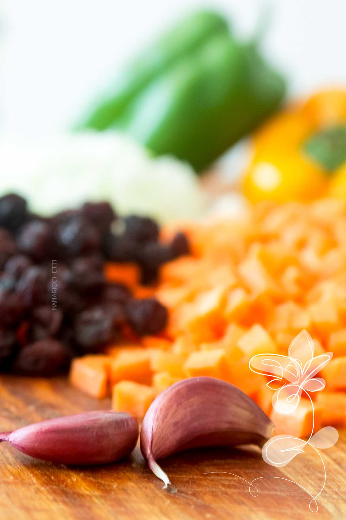 Receita de Arroz à Grega com Uvas Passas - perfeito para servir na ceia da noite de natal.