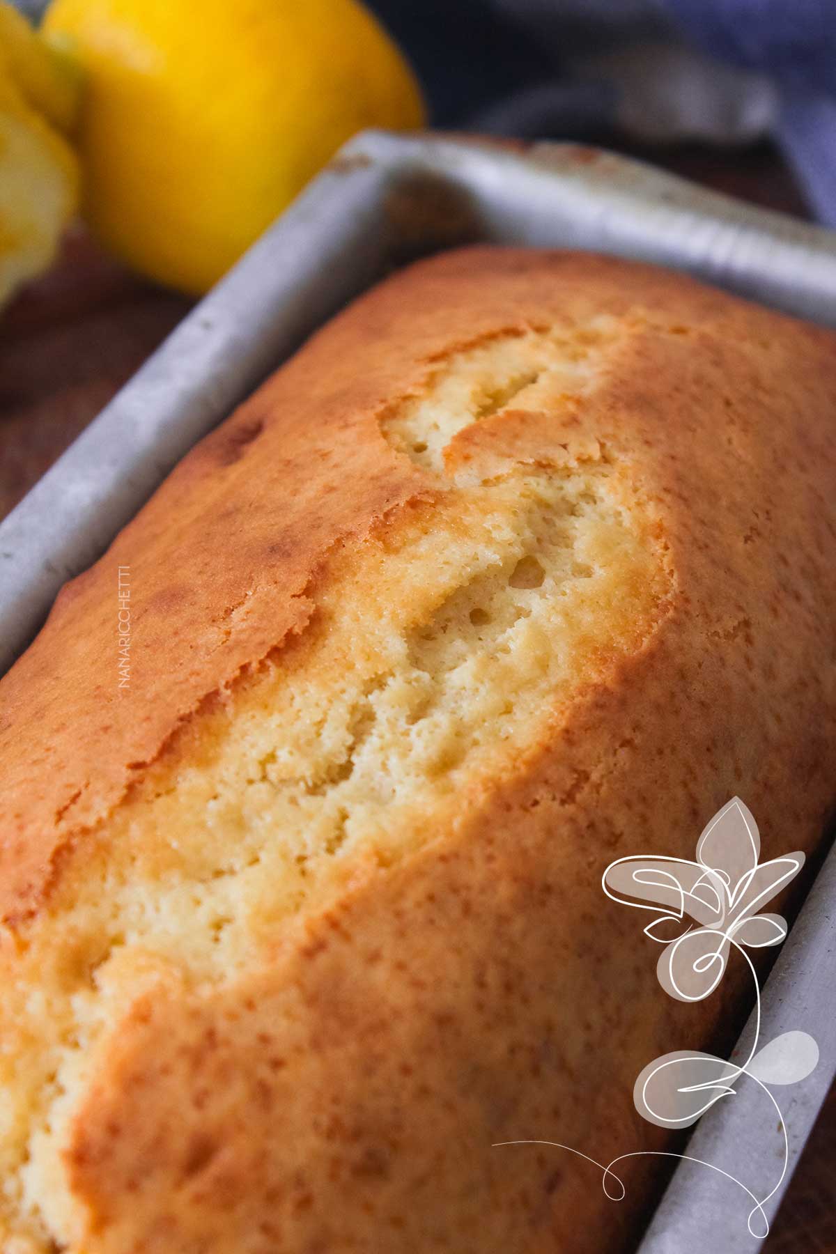 Receita de Bolo de Limão Siciliano - muito simples de fazer para servir no lanche da tarde.