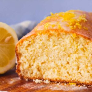 Receita de Bolo de Limão Siciliano - muito simples de fazer para servir no lanche da tarde.