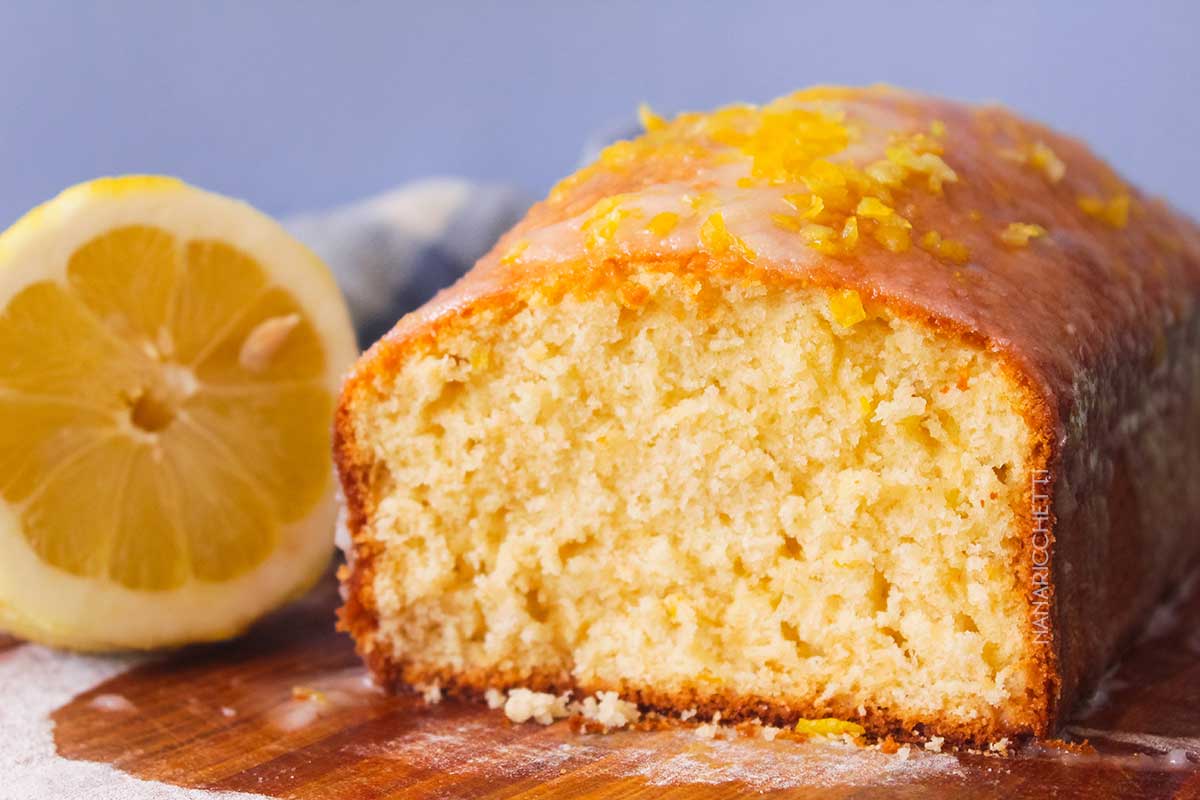 Receita de Bolo de Limão Siciliano - muito simples de fazer para servir no lanche da tarde.