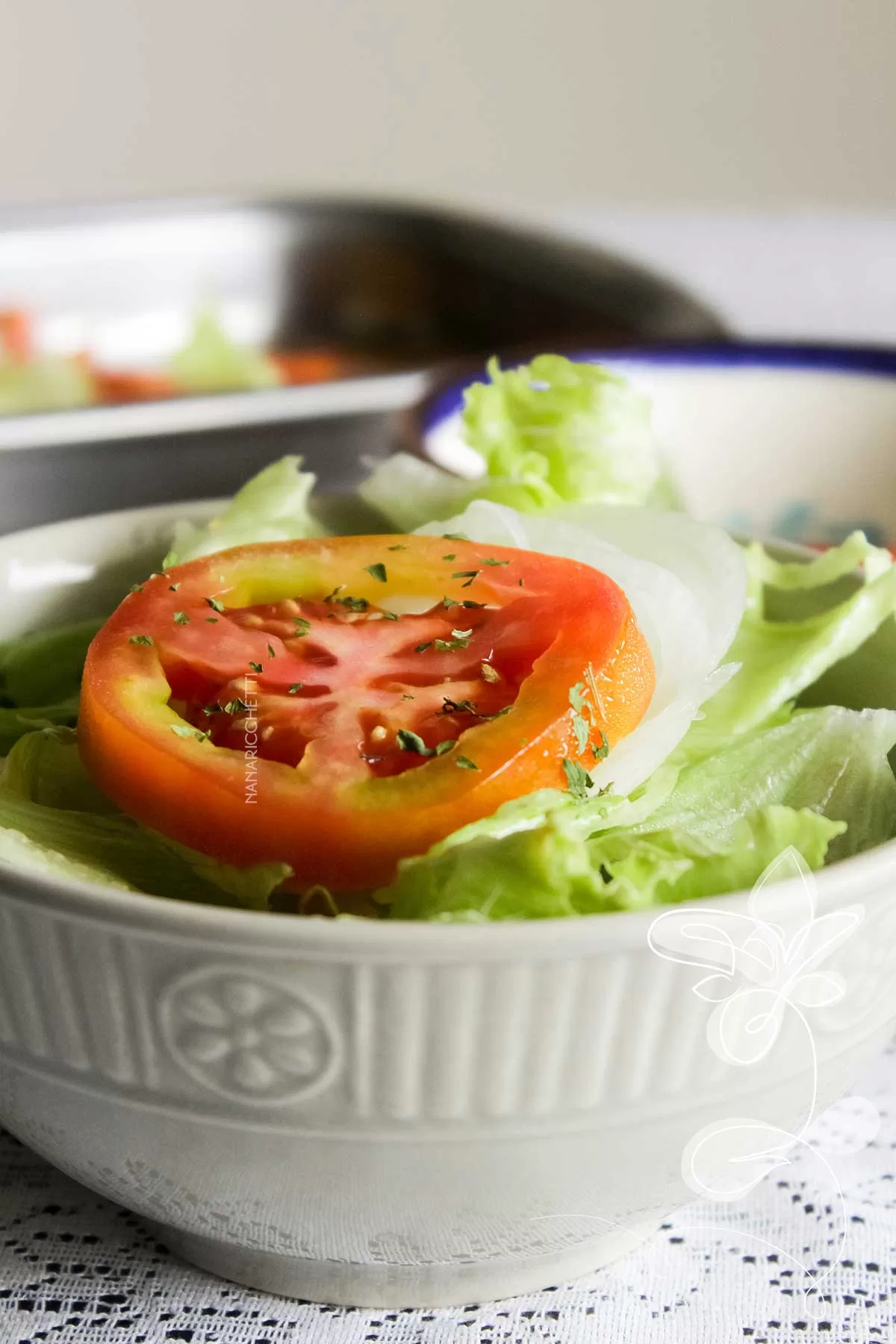 Receita de Molho para Salada de Limão e Alho - faça ainda hoje, para temperar a sua salada de alface e tomate.