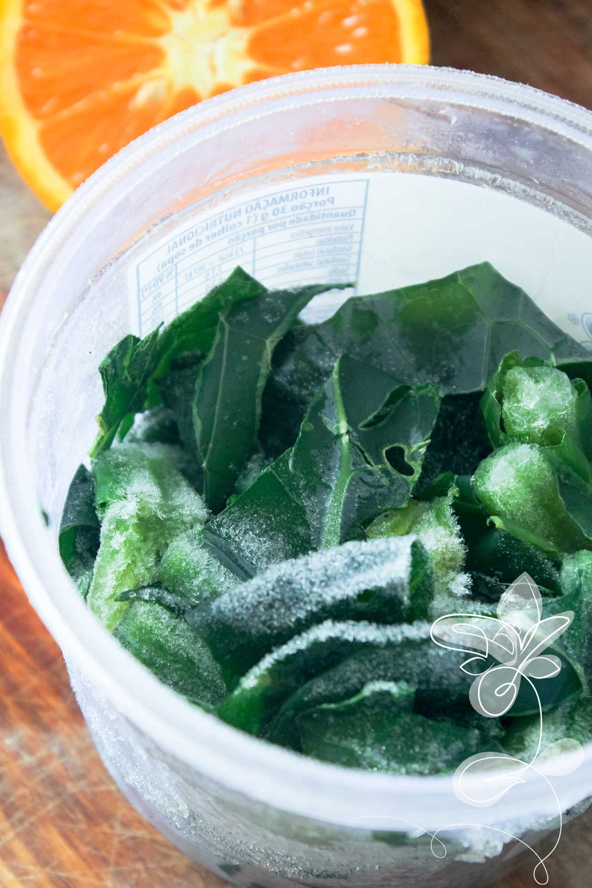 Receita de Suco de Laranja com Couve - o famoso suco verde, ótimo para começar o dia.