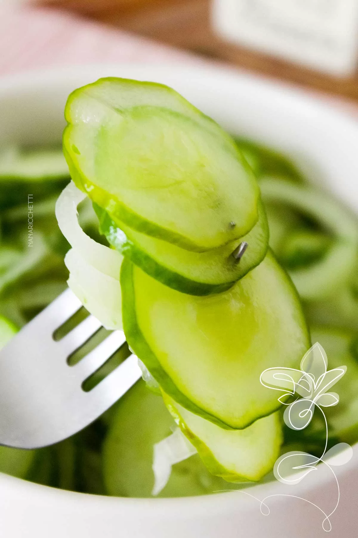 Aprenda a Como fazer Salada de Pepino Japonês para o Almoço!