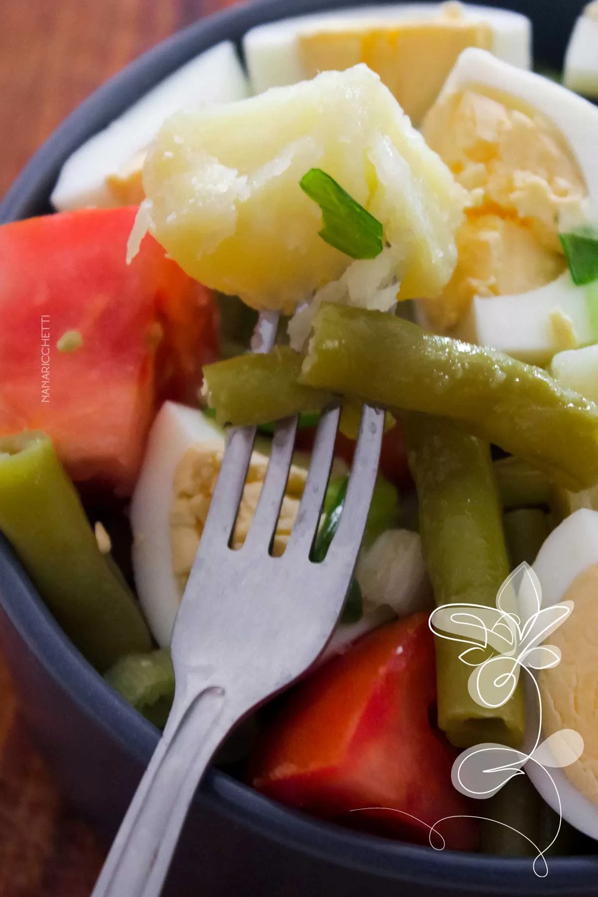 Receita de Salada de Vagem com Ovo, Batata e Tomate - faça para o seu almoço de verão.