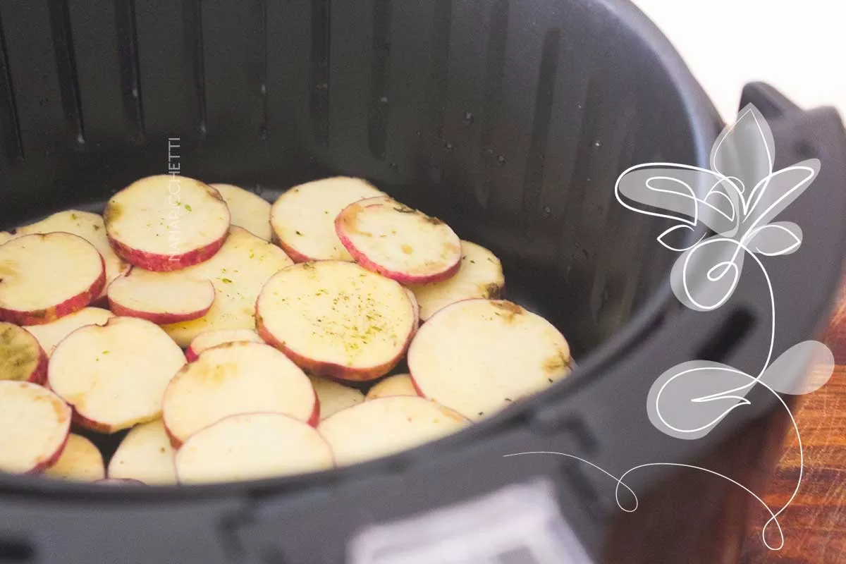 Aprenda a como fazer batata doce na airfrayer, essa receita é muito fácil.