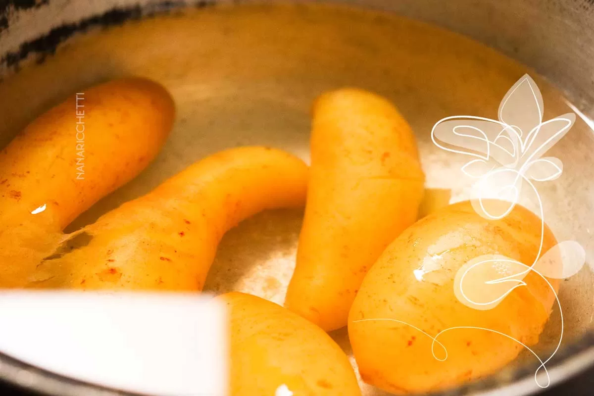 Receita de Pão de Mandioquinha sem Leite e Ovos - para o lanche do final de semana.