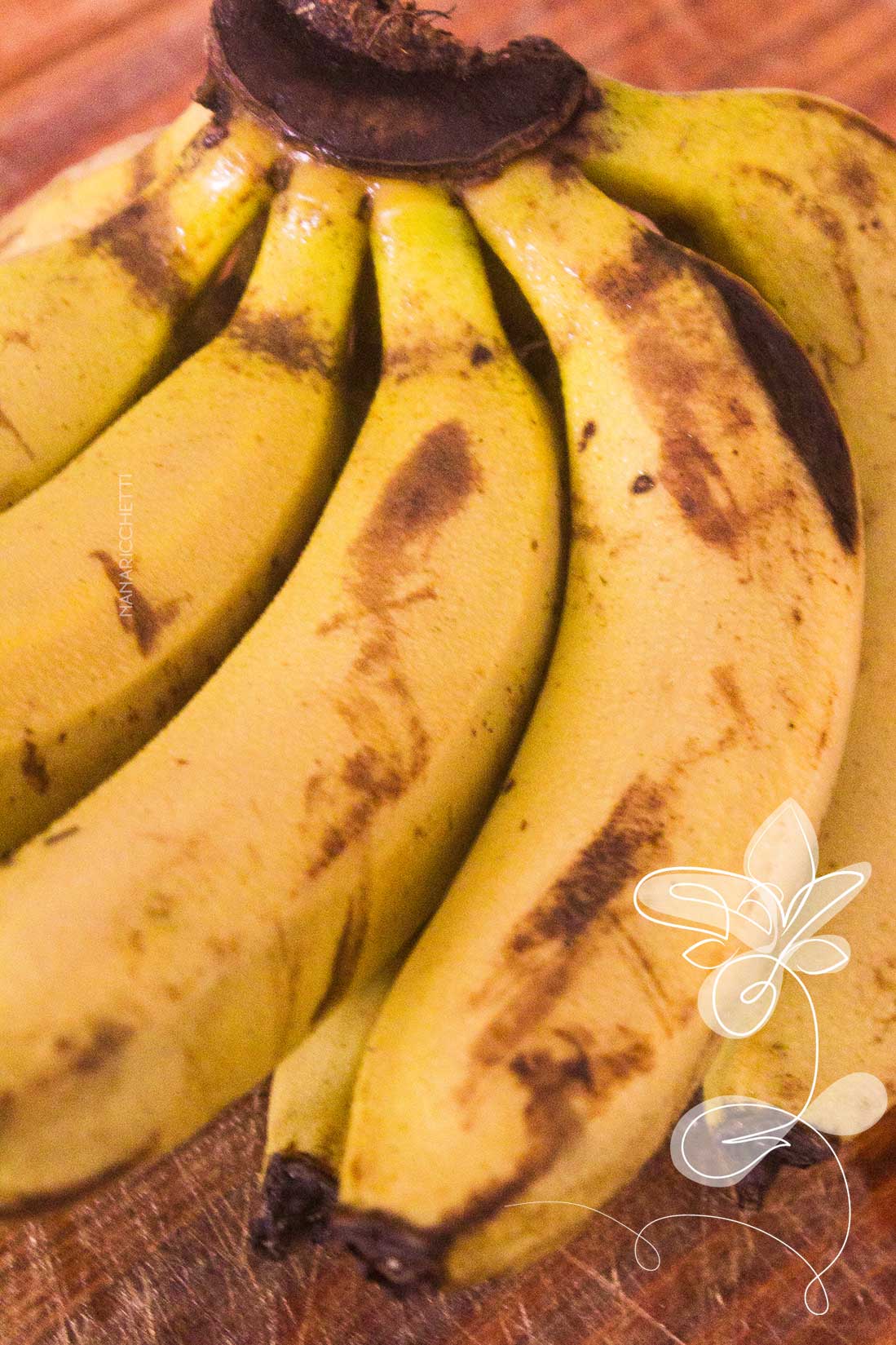 Receita de Bolo de Banana e Aveia Integral - além de nutritivo e funcional, esse bolo fica delicioso para o café da tarde.