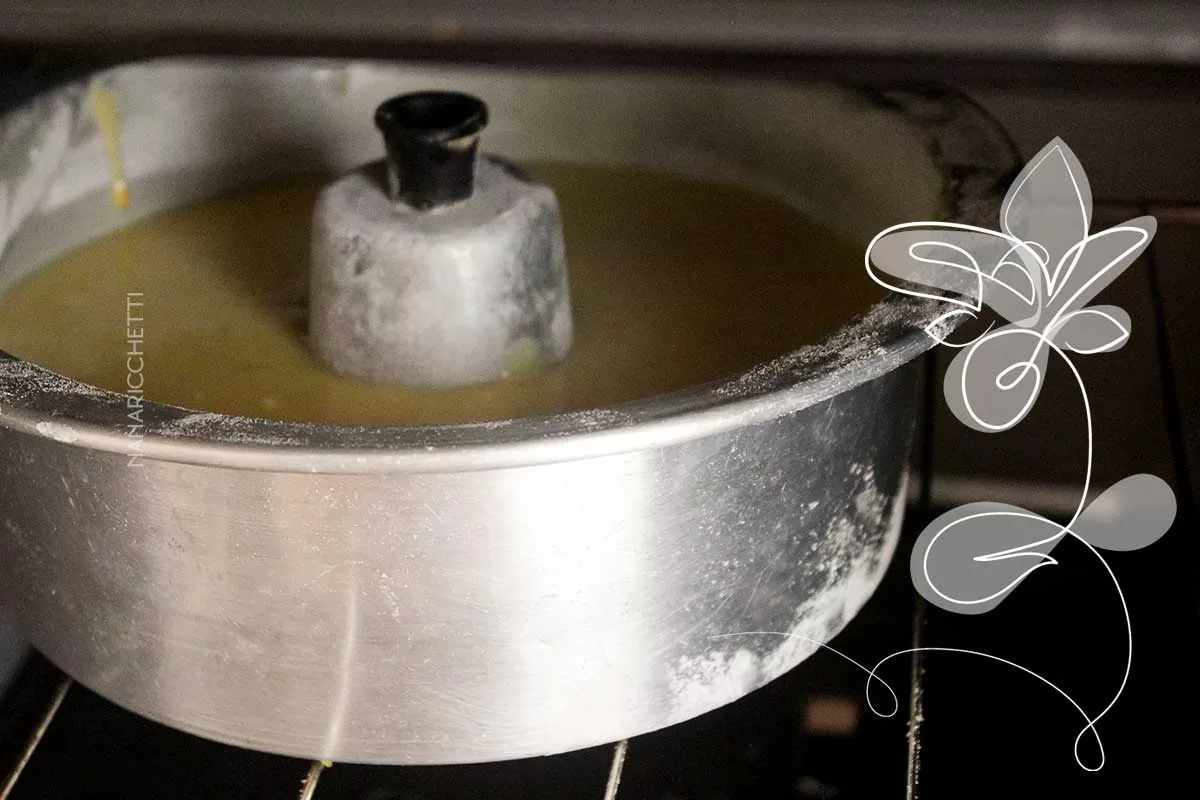 Receita de Bolo de Laranja - para um chá da tarde delicioso com aquele cafezinho ou chá fresquinho.