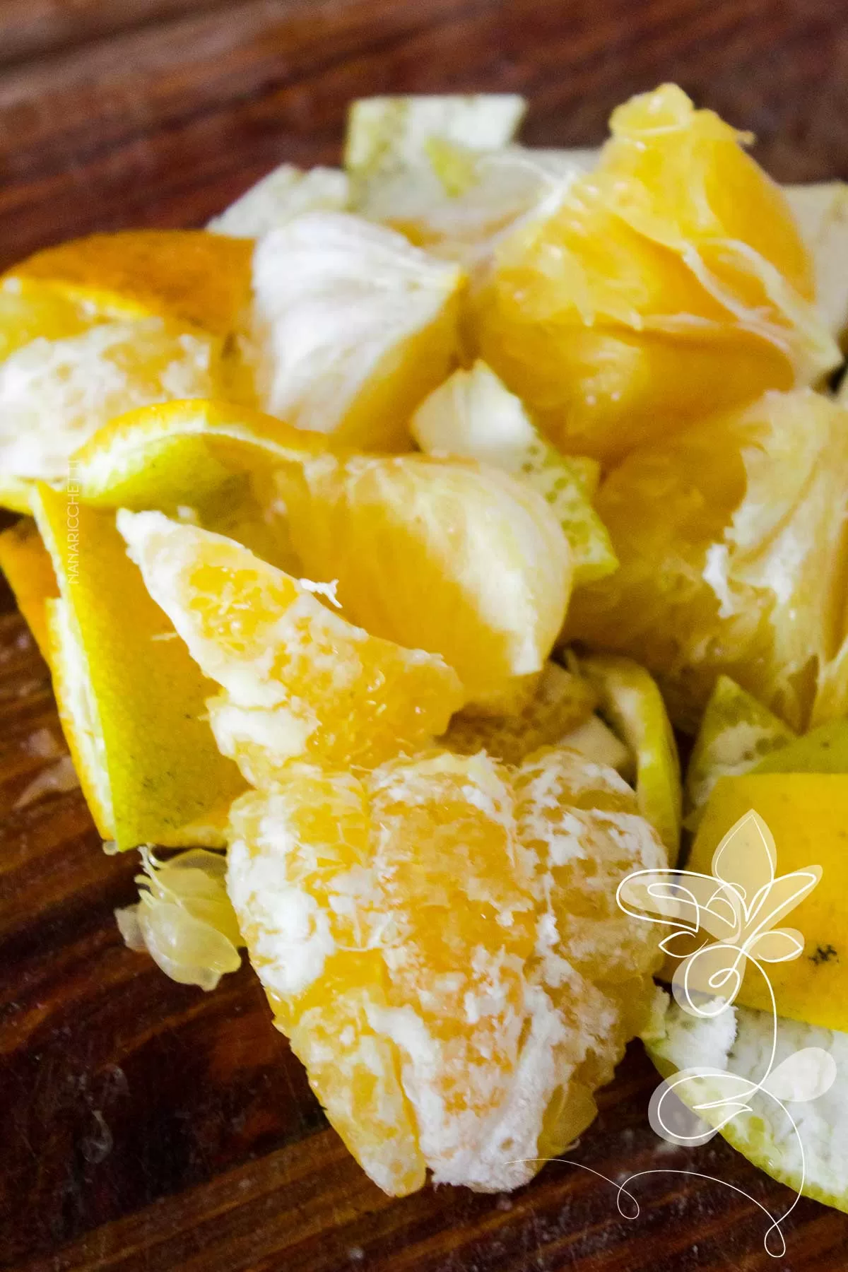 Receita de Bolo de Laranja com Casca - para um chá da tarde delicioso com aquele cafezinho ou chá fresquinho.