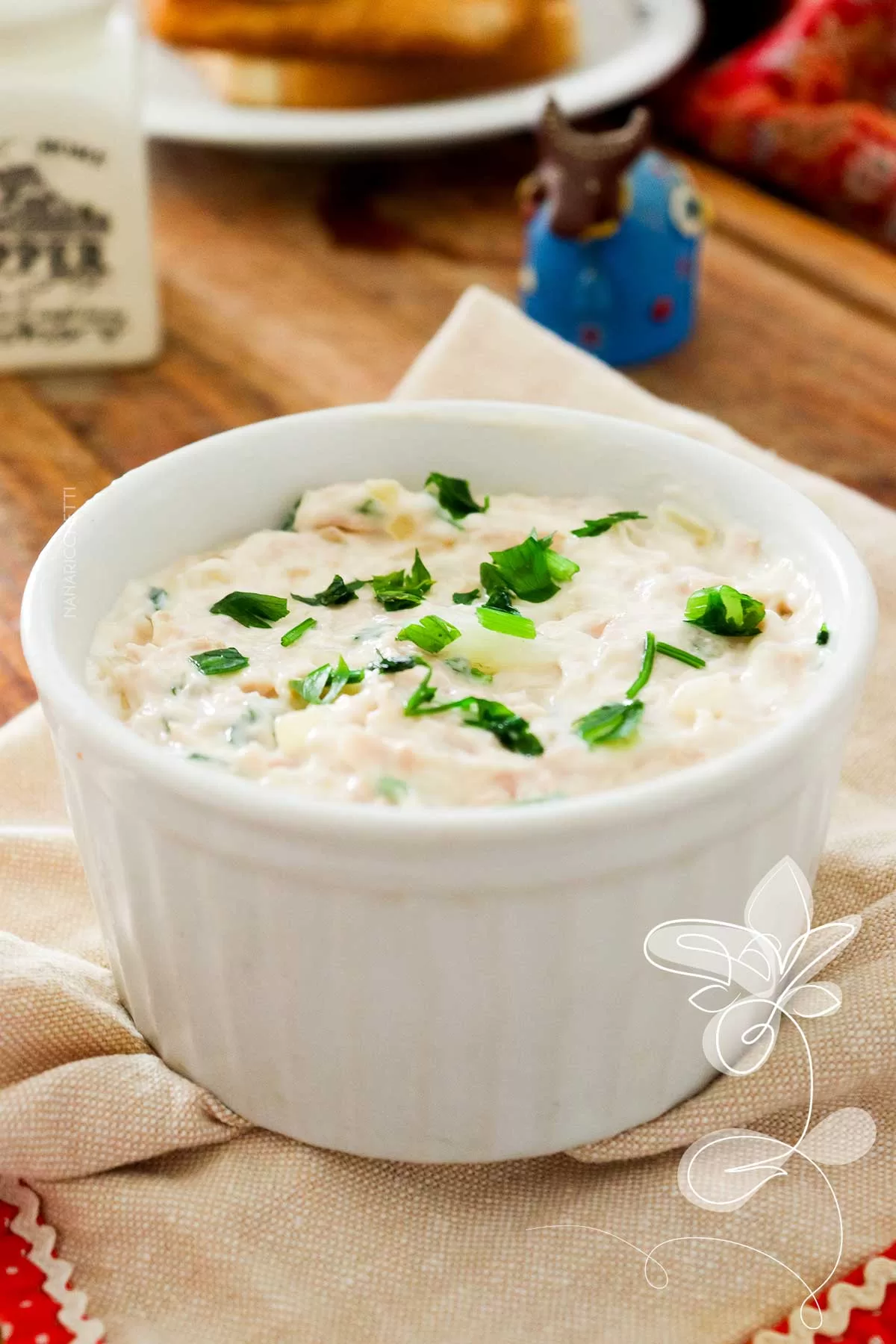 Receita de Patê de Atum com Maionese Simples - para o lanche da tarde do final de semana com a família ou amigos.