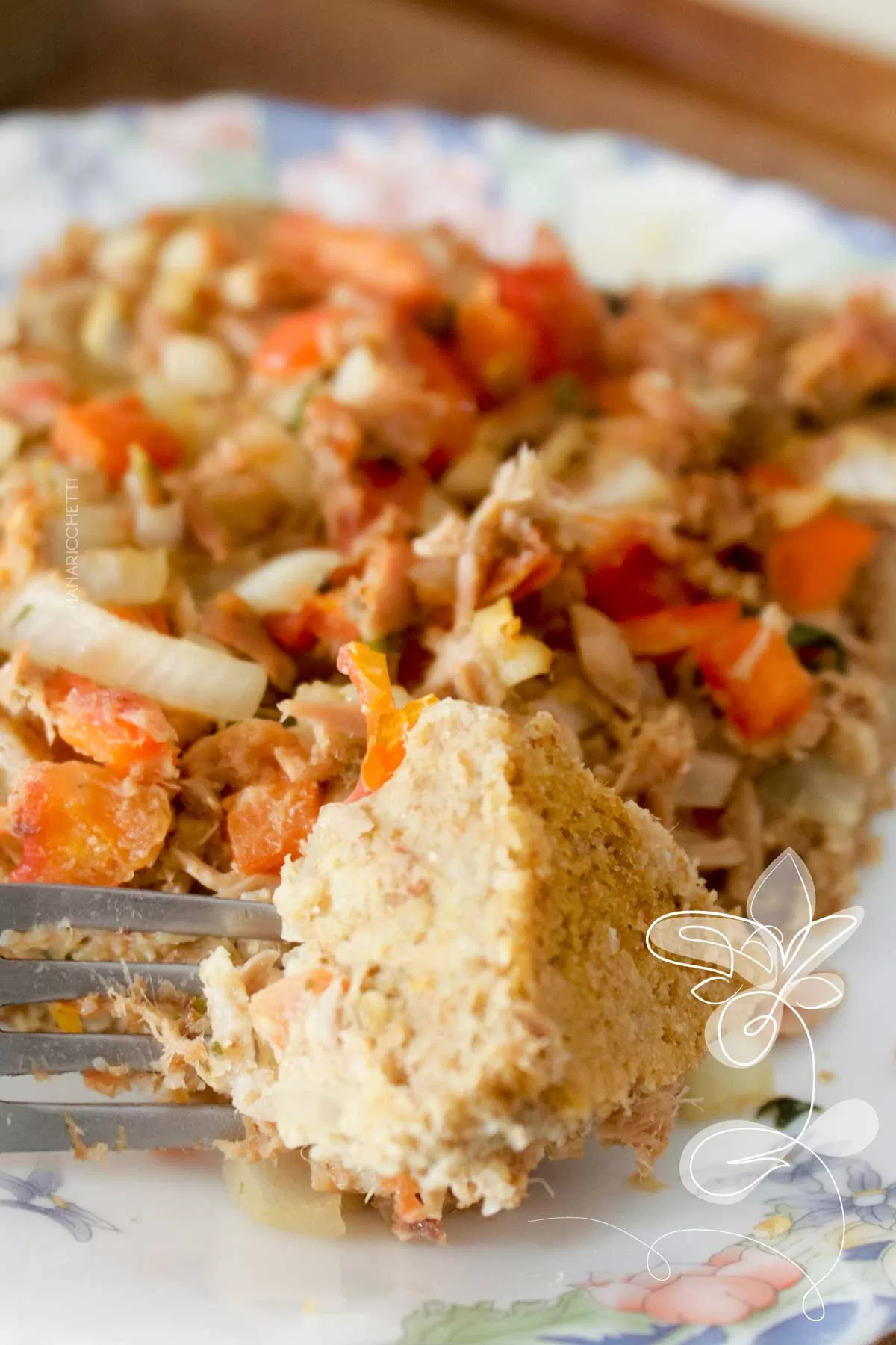 Receita de Torta de Atum Integral - faça uma deliciosa torta com farinha de trigo integral para o pessoal de casa.