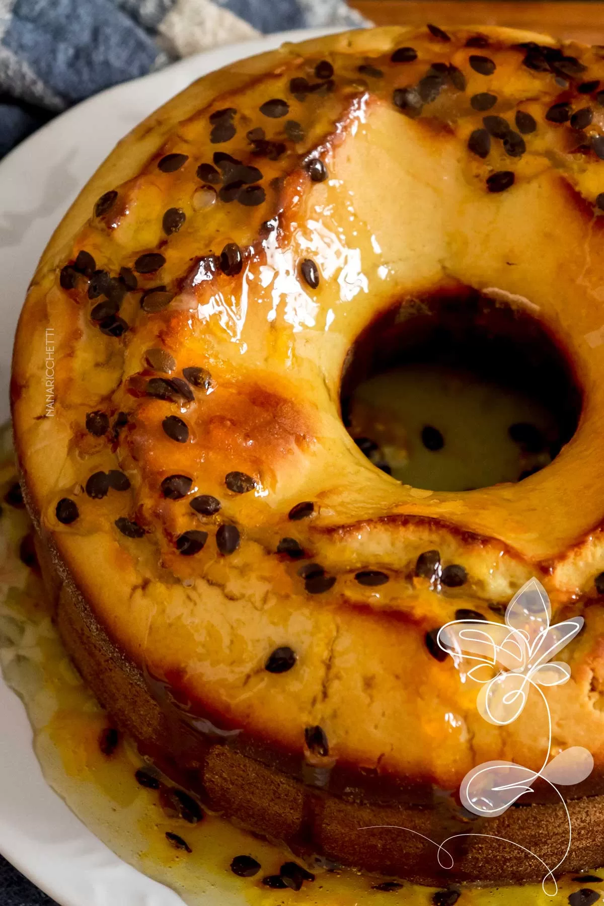 Receita de Bolo de Maracujá com polpa da Fruta - caseiro, fofinho e delicioso para o lanche da tarde.