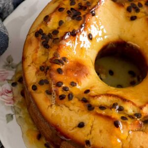 Receita de Bolo de Maracujá com polpa da Fruta - caseiro, fofinho e delicioso para o lanche da tarde.