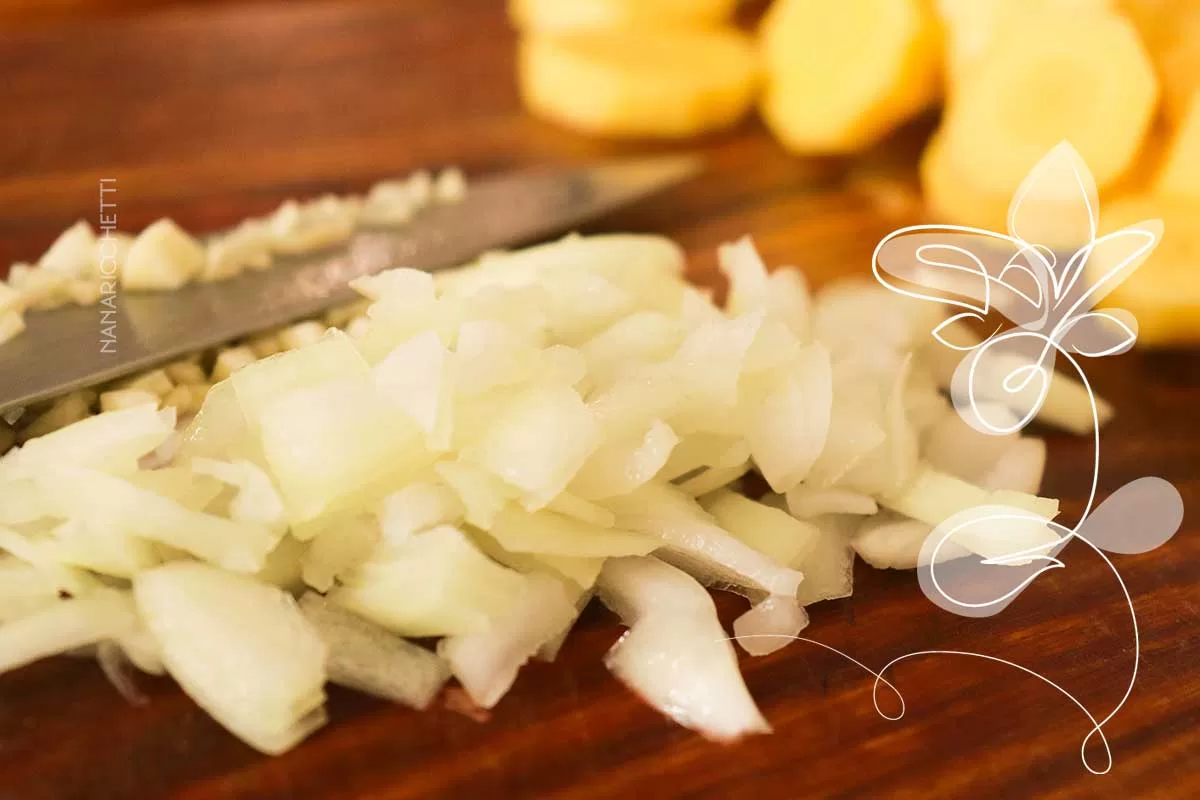 Receita de Sopa de Mandioquinha - muito fácil de fazer e é deliciosa.