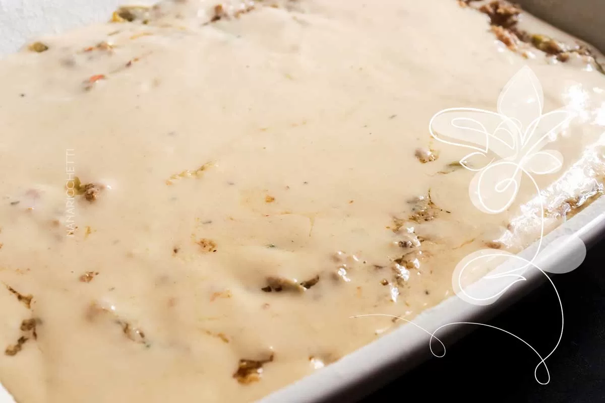 Receita de Torta Salgada de Atum de Liquidificador - um clássico da nossa cozinha, para lanchar ou servir no jantar.