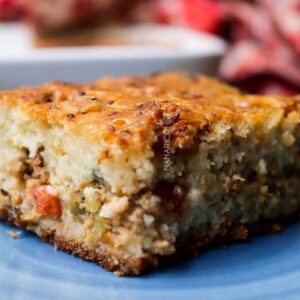 Receita de Torta Salgada de Atum de Liquidificador - um clássico da nossa cozinha, para lanchar ou servir no jantar.