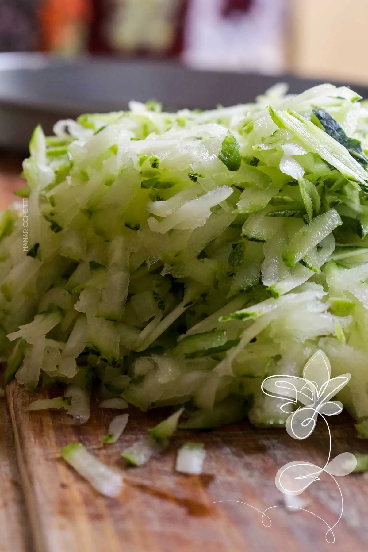 Receita de Viradinho de Abobrinha com Ovo com Farinha de Mandioca - um acompanhamento delicioso para o jantar da semana.