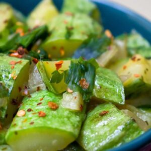 Receita de Abobrinha Refogada - perfeito para o almoço ou jantar durante a semana.