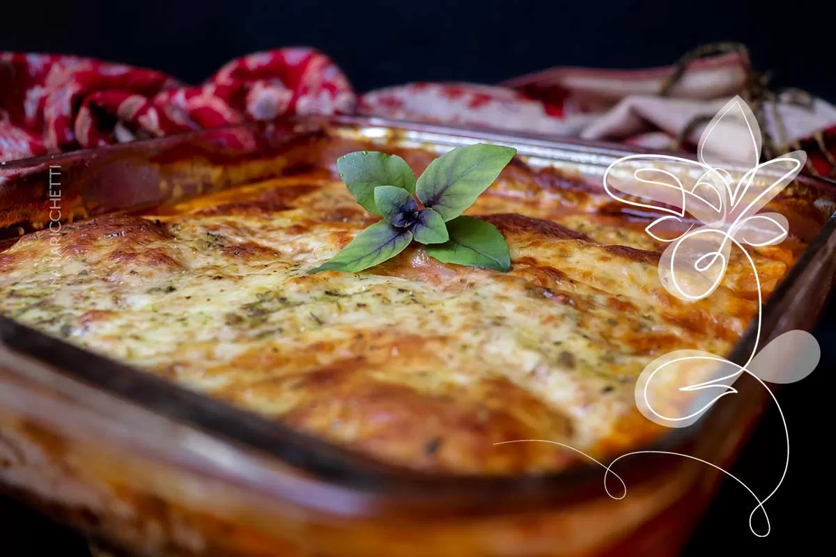 Receita de Lasanha de Berinjela Simples - sem empanar, você tem um prato completo para servir no almoço ou jantar.