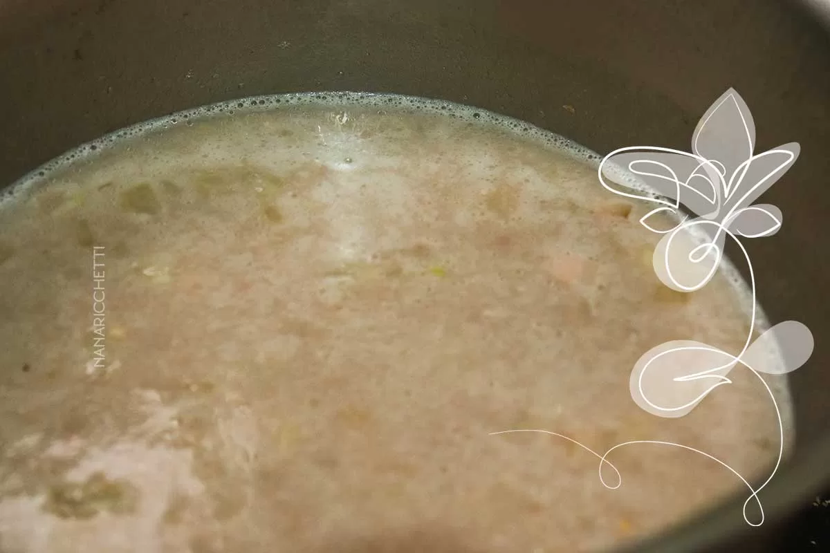 Receita Sopa de Feijão com Macarrão - uma deliciosa sopa para a família nos dias frios de inverno.