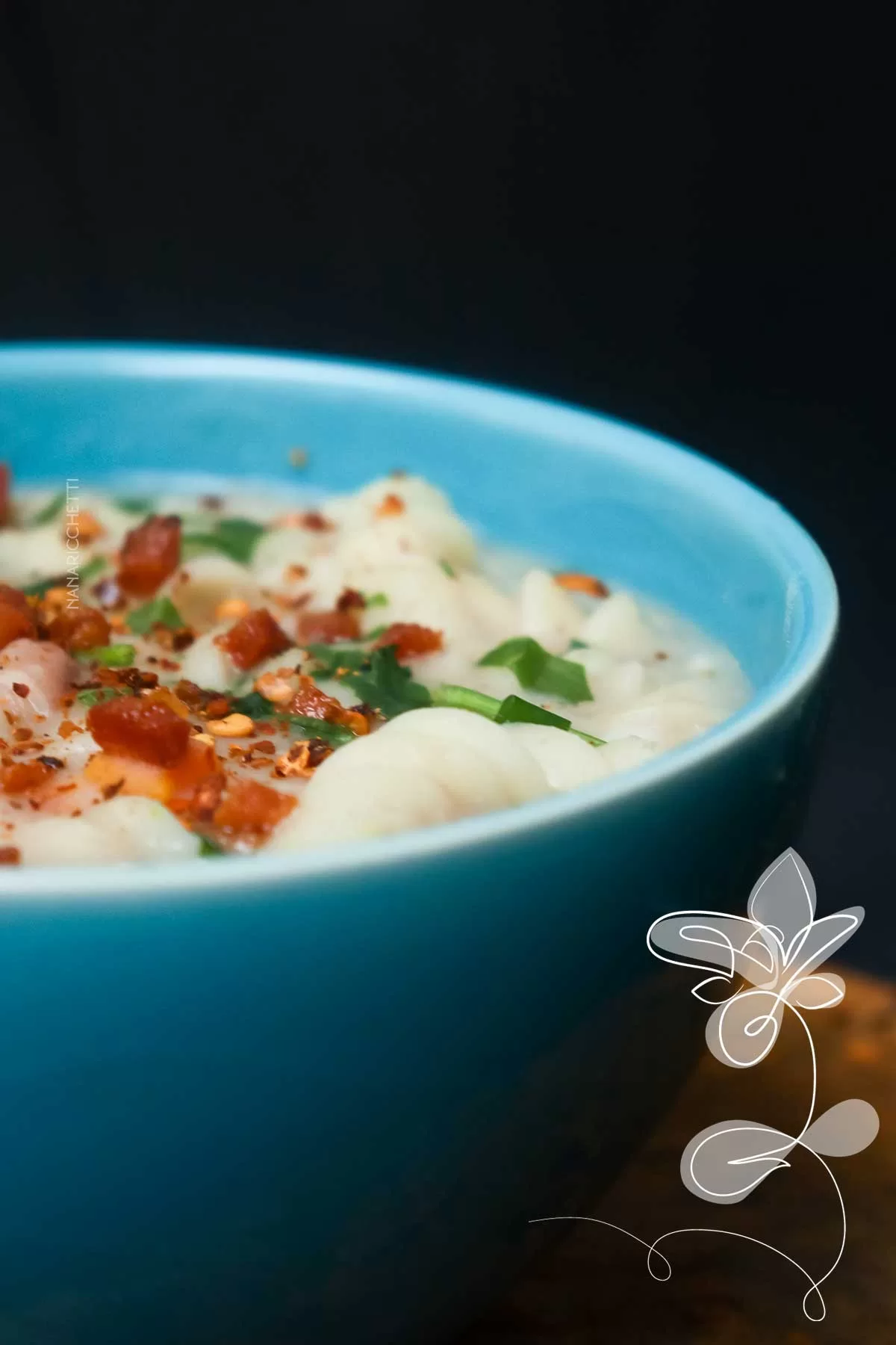 Receita Sopa de Feijão com Macarrão - uma deliciosa sopa para a família nos dias frios de inverno.