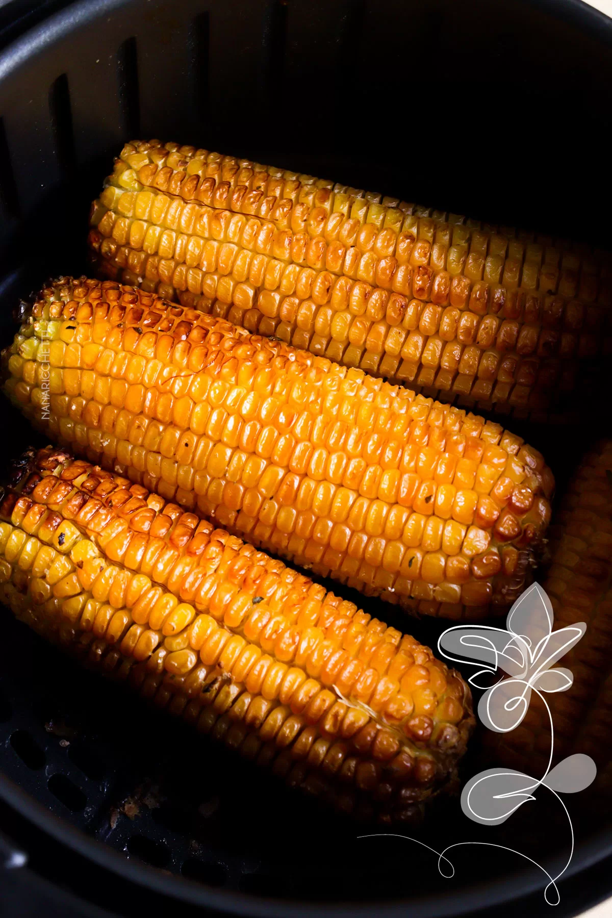 Receita de Milho Assado na AirFryer - perfeito para uma festa junina ou julina nesse inverno.