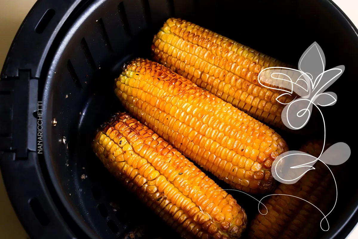 Receita de Milho Assado na AirFryer - perfeito para uma festa junina ou julina nesse inverno.