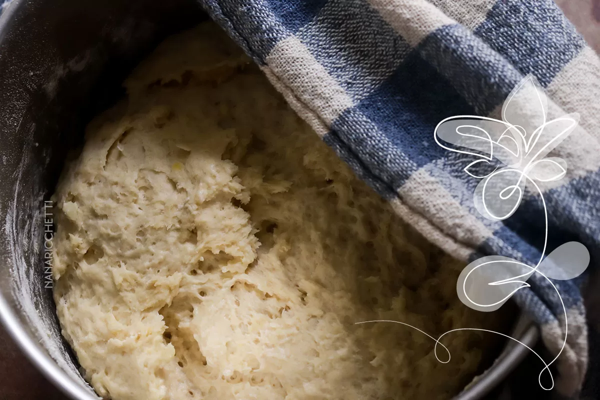 Receita de Pão de Mandioca - pão caseiro gostoso e macio, muito simples de fazer.