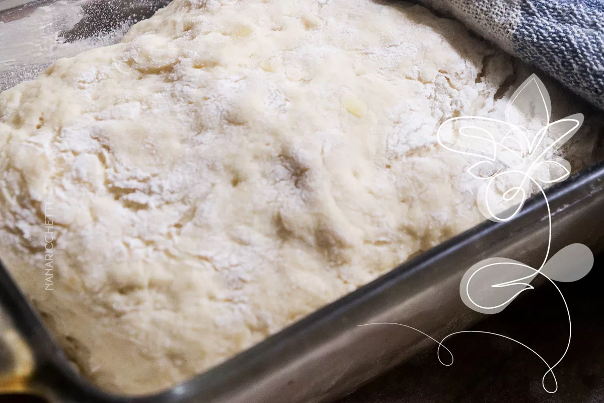 Receita de Pão de Mandioca - pão caseiro gostoso e macio, muito simples de fazer.