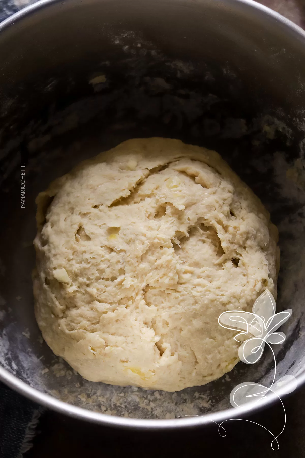 Receita de Pão de Mandioca - pão caseiro gostoso e macio, muito simples de fazer.