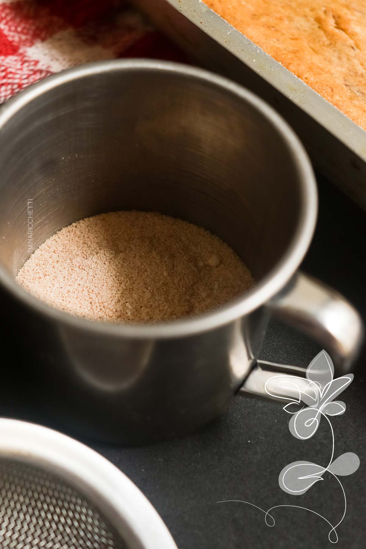 Receita de Bolo de Banana e Canela Simples - uma receita deliciosa para o lanche da tarde.