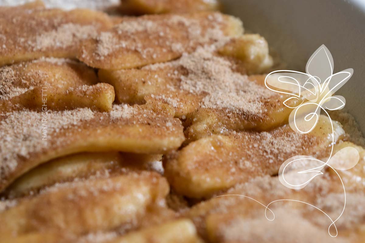 Receita de Torta Preguiçosa de Banana - uma sobremesa simples de fazer.