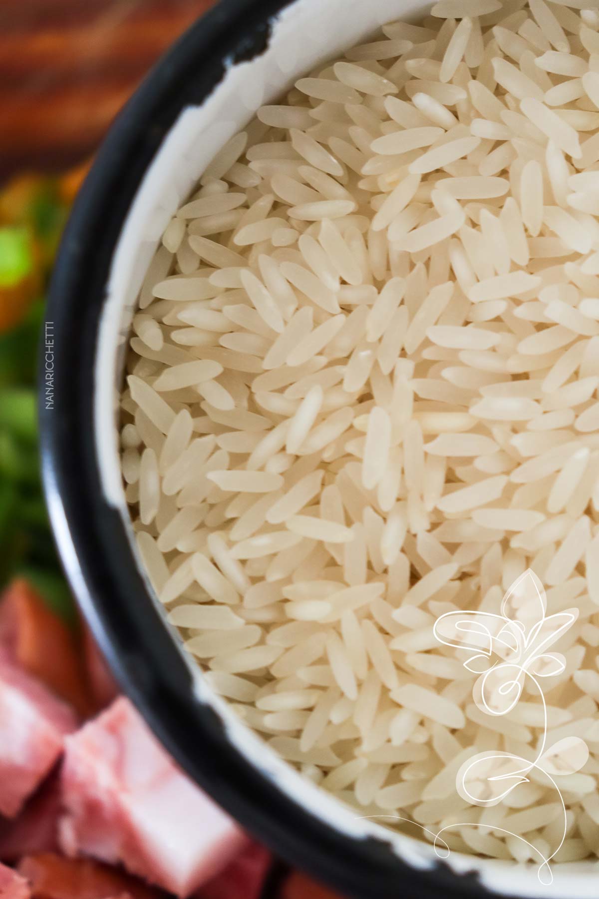 Receita de Arroz com Linguiça Calabresa - uma receita completa para o almoço de panela só.