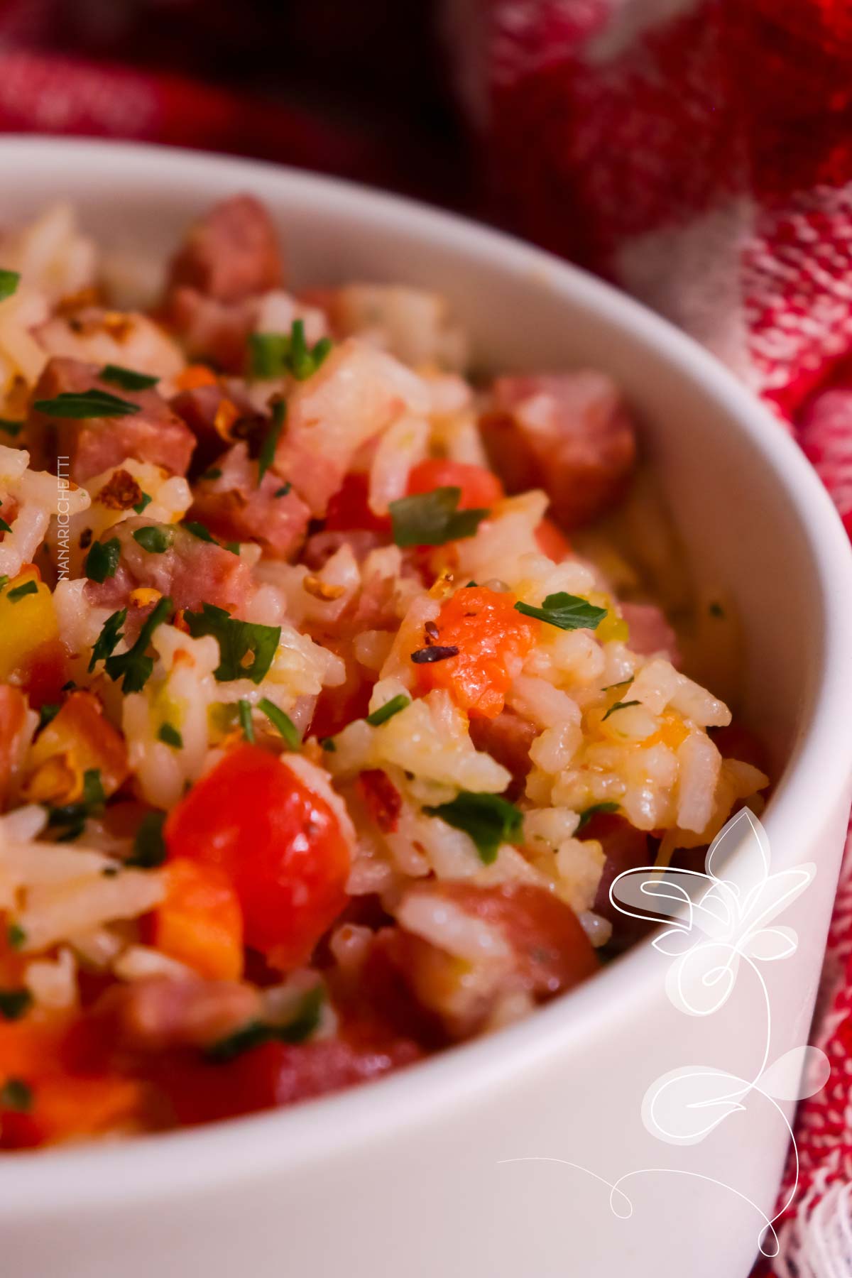 Receita de Arroz com Linguiça Calabresa - uma receita completa para o almoço de panela só.