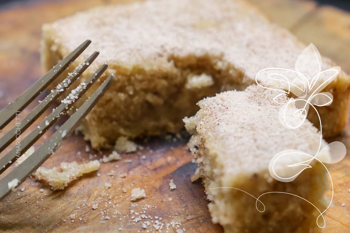 Receita de Bolo de Banana e Canela Simples - uma receita deliciosa para o lanche da tarde.